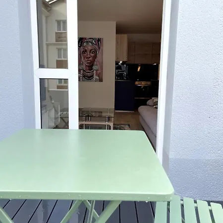 Tres Bel T2 De Standing Entierement Meuble A 5 Min A Pied Du Centre. Apartment Divonne-les-Bains